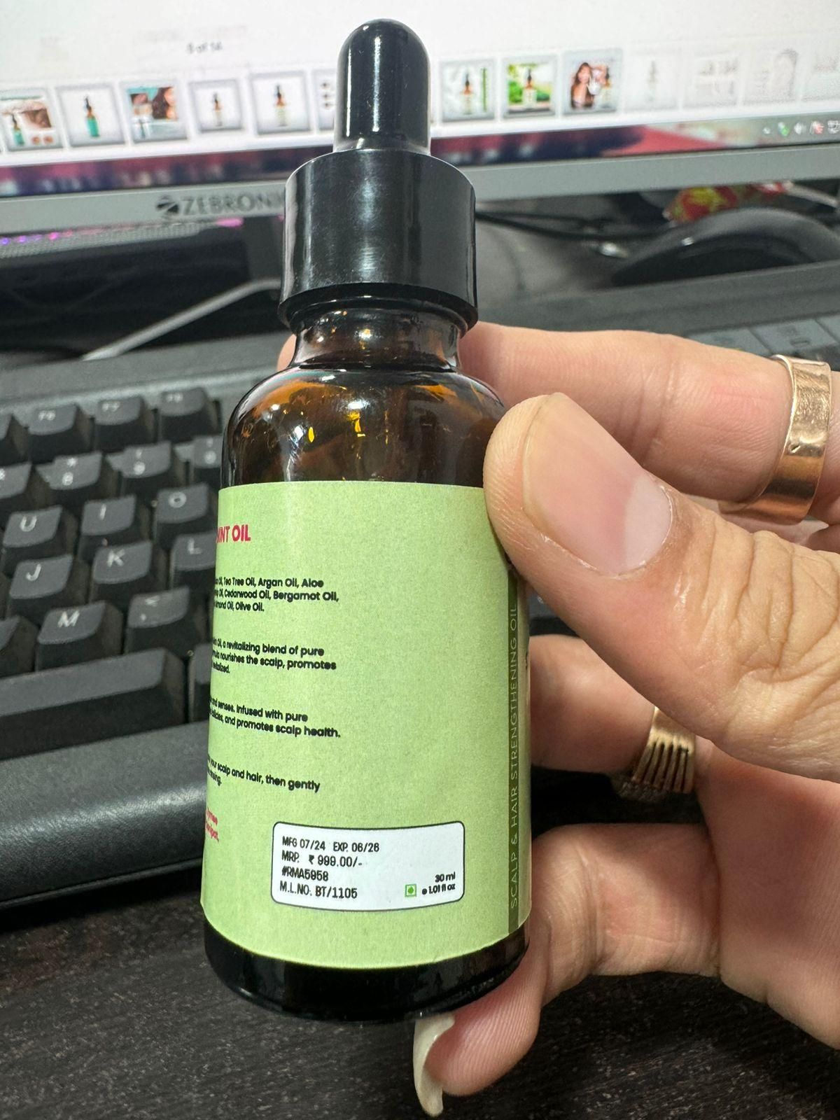 Rosemary Mint Scalp & Hair Strengthening Oil 30ml (Pack Of 1)